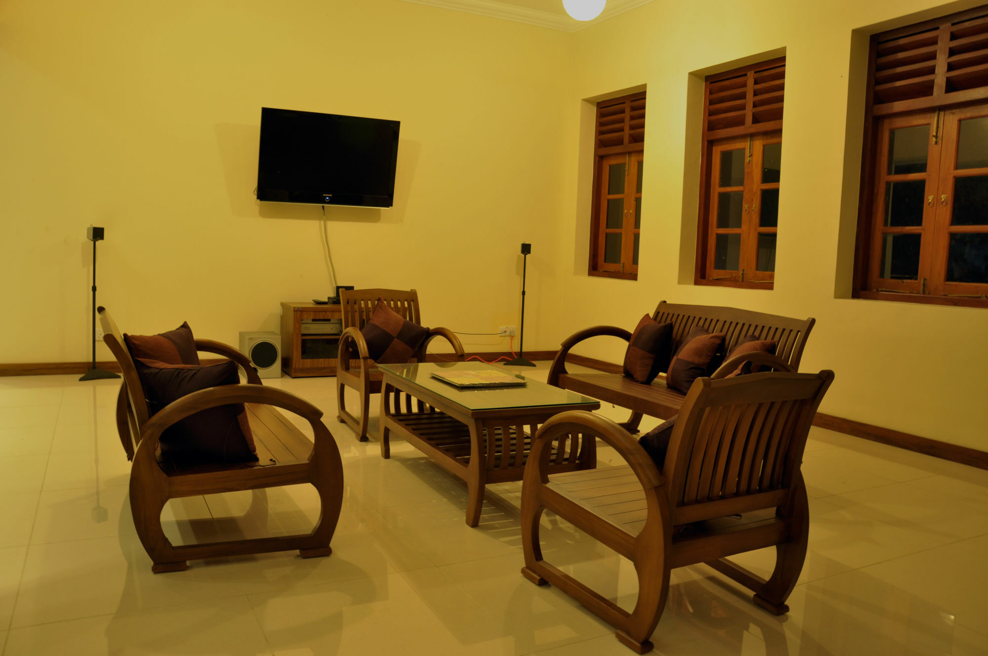 Serene Villa Ratnapura Εξωτερικό φωτογραφία