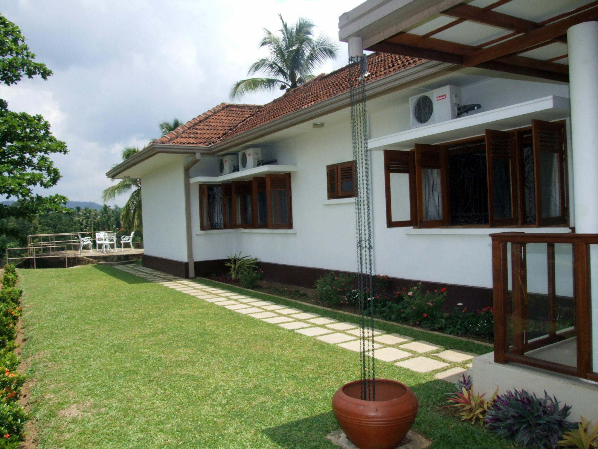 Serene Villa Ratnapura Εξωτερικό φωτογραφία
